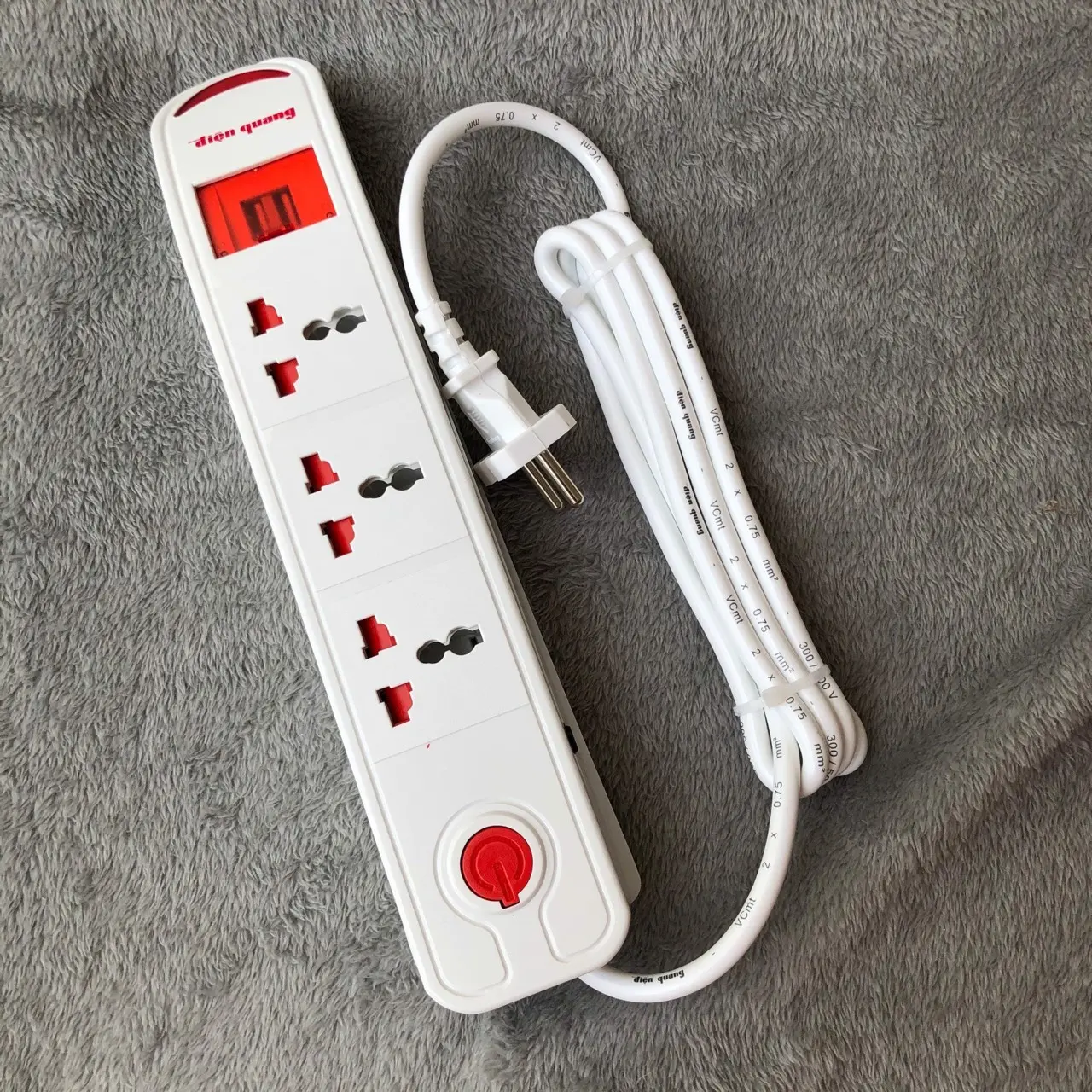 Ổ cắm đa năng cổng USB